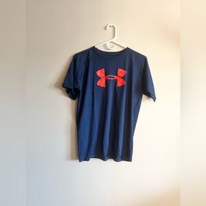 Under armour navy athletic shirt (youth XL)